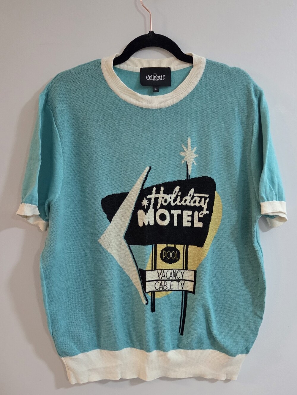 Collectif Aqua 'Holiday Motel' Graphic Short-Sleeve Sweater Shirt Plus Size